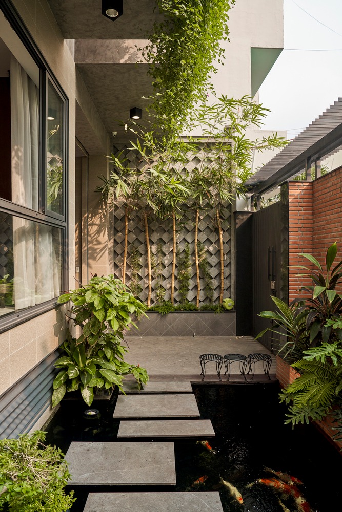 Mẫu hồ koi sân vườn nhà phố đẹp